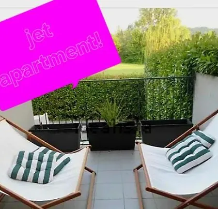 Jet Villa *